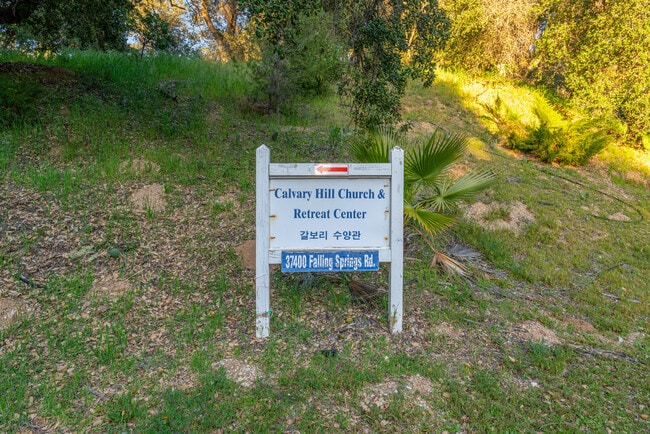 More details for 37400 Falling Springs Rd, Yucaipa, CA - Specialty for Sale