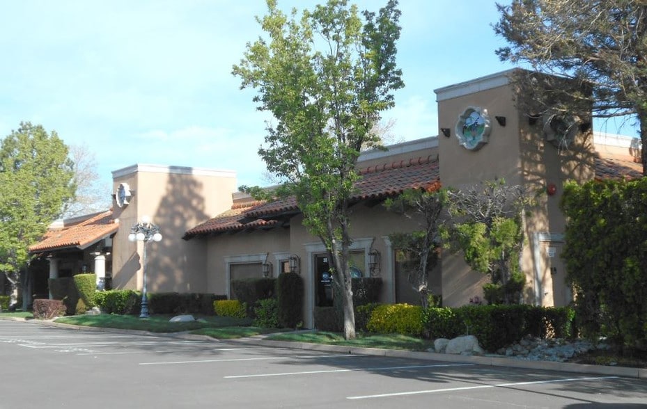 6490 S McCarran Blvd, Reno, NV for lease - Primary Photo - Image 1 of 2