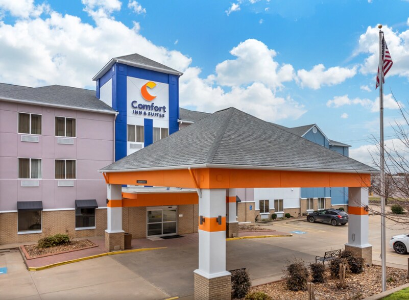 2370 Sanders Rd, Conway, AR à vendre - Photo du bâtiment - Image 2 de 29