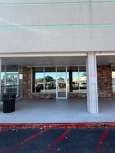147 W Hendry St, Hinesville, GA for lease Interior Photo- Image 1 of 16