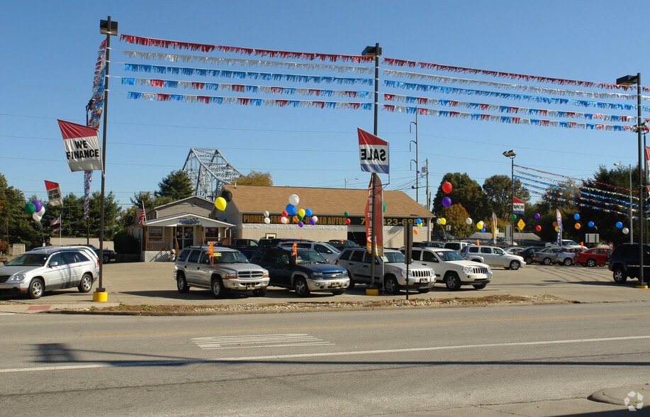 906 Main St, Belpre, OH for lease - Building Photo - Image 3 of 4