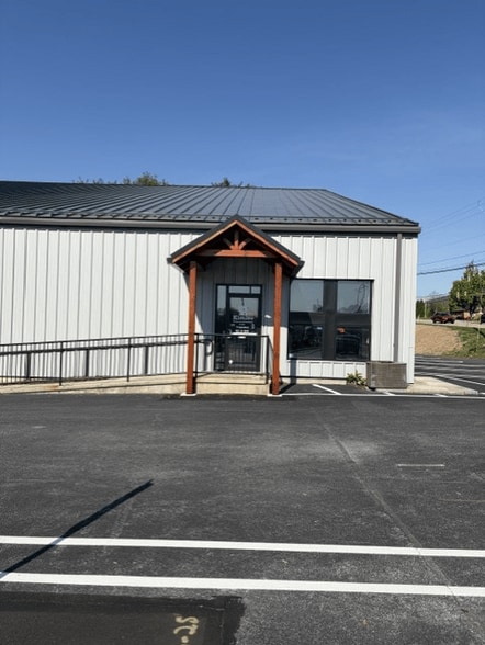 4141 Linglestown Rd, Harrisburg, PA for lease - Building Photo - Image 3 of 4