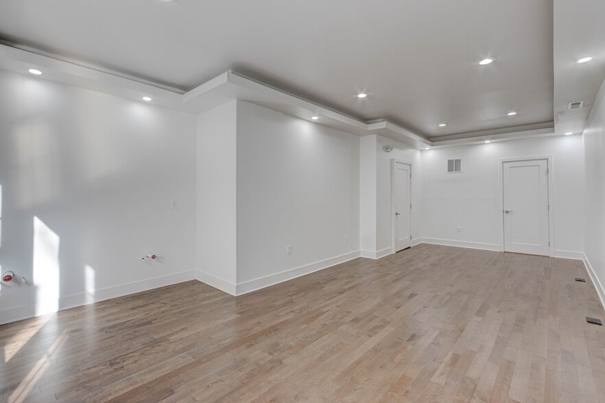 833 N Howard St, Baltimore, MD for lease - Interior Photo - Image 3 of 8