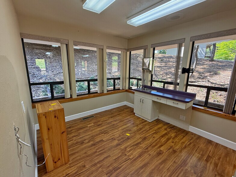 2916 Tunnel St, Placerville, CA à vendre - Photo du bâtiment - Image 2 de 10