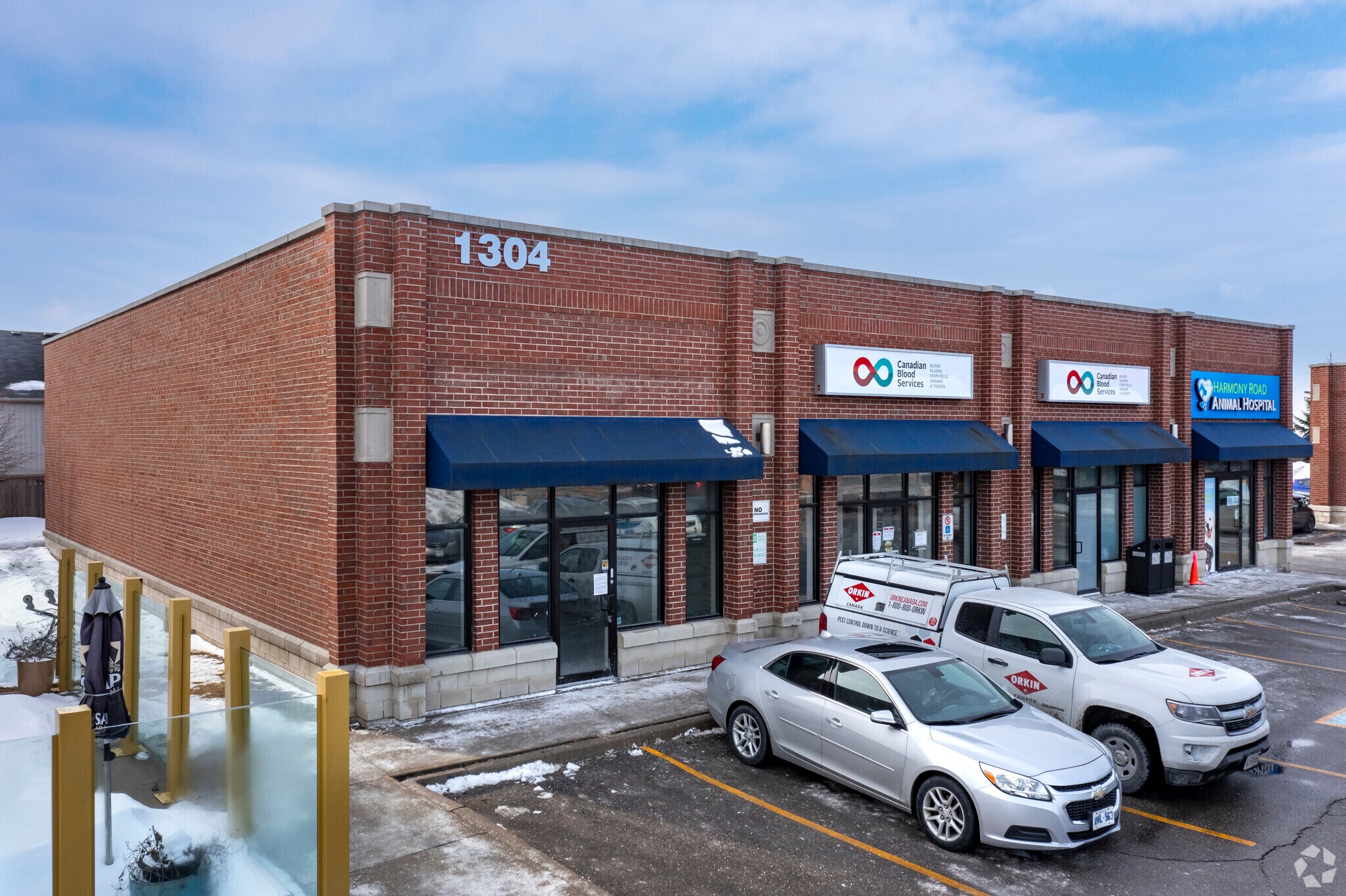 1304 Harmony Rd N, Oshawa, ON for sale Primary Photo- Image 1 of 1