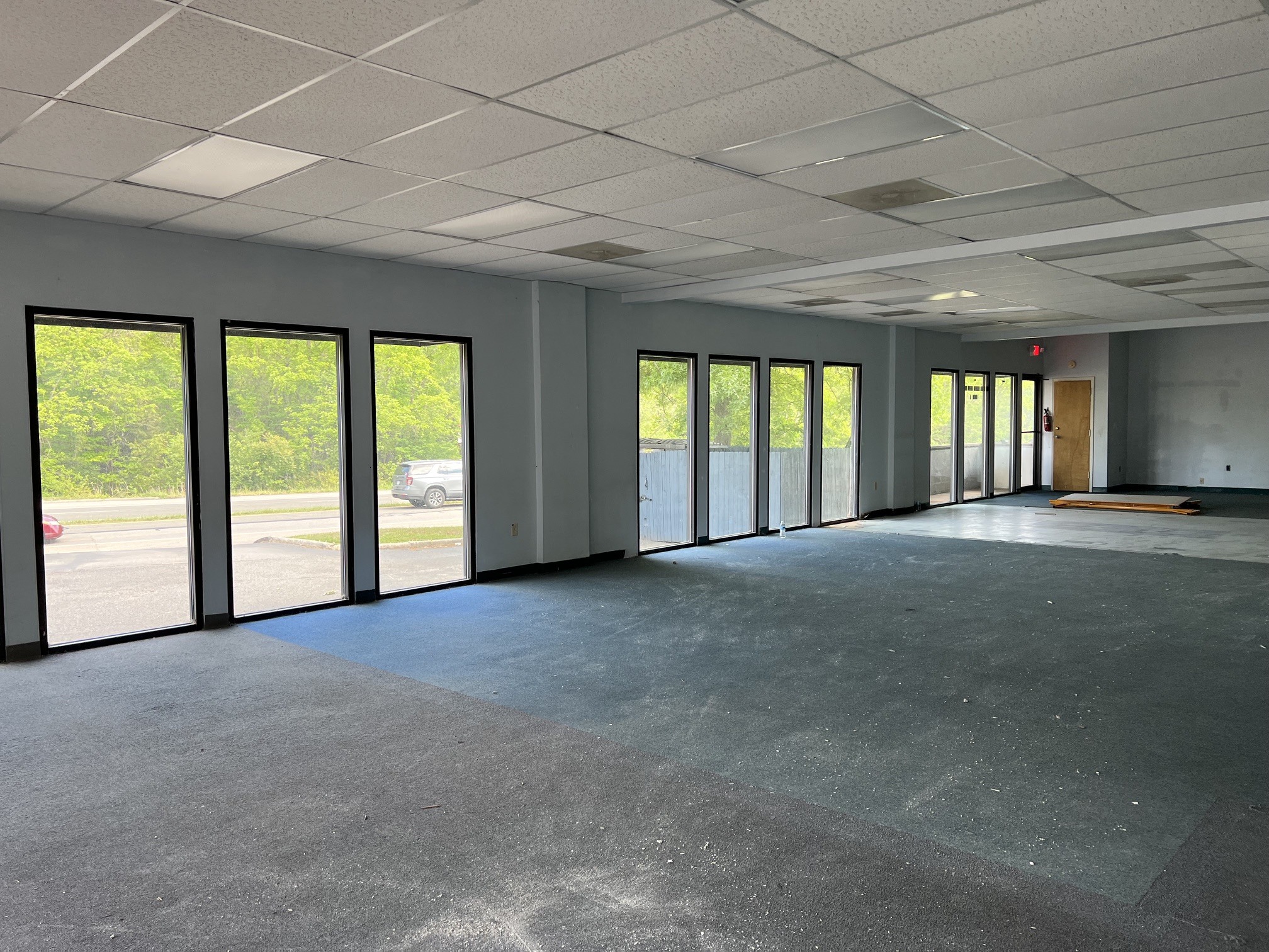 2350-2362 Peters Creek Rd, Roanoke, VA for lease Interior Photo- Image 1 of 2