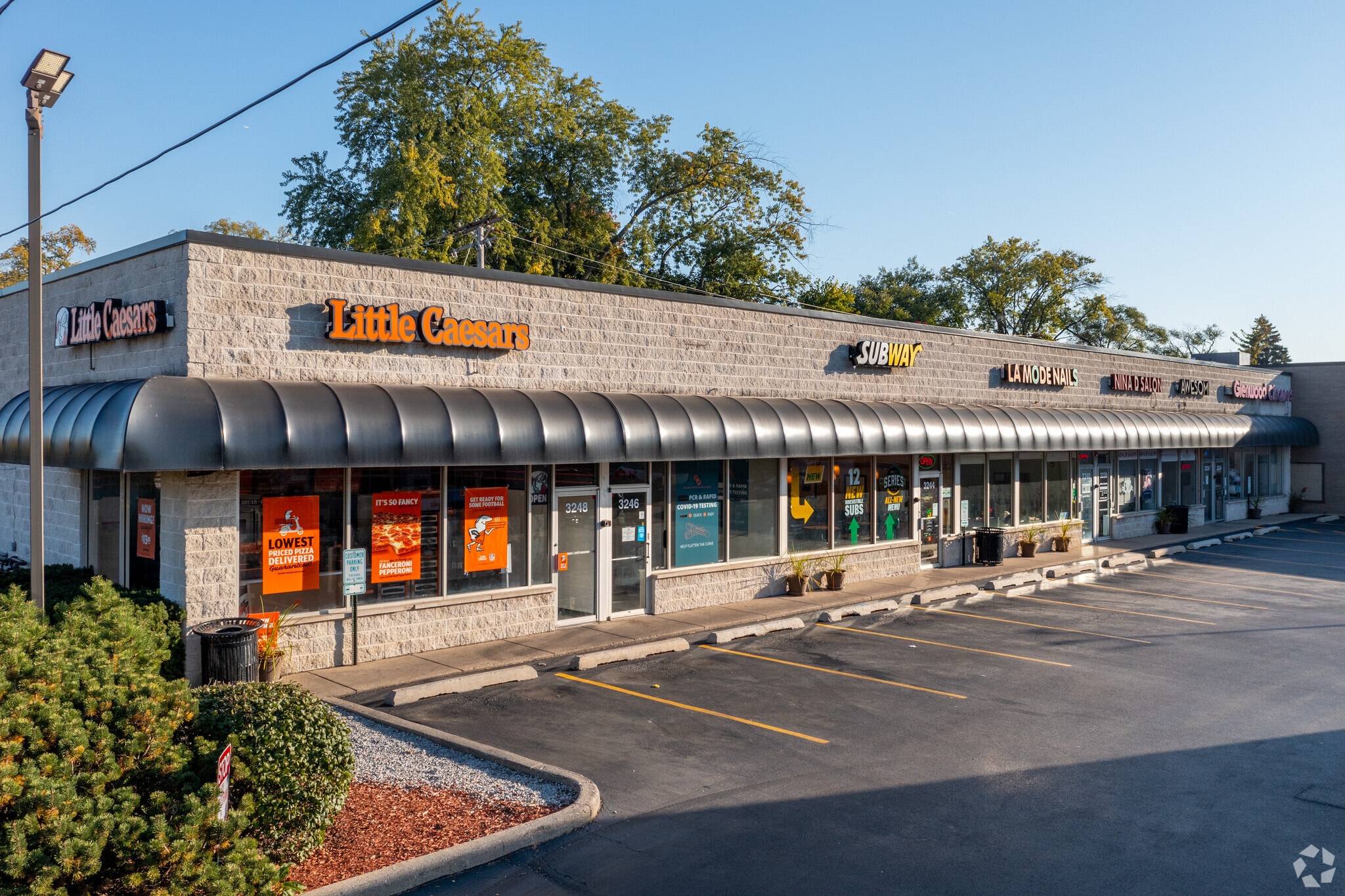 Glenview Rd, Glenview, IL for lease Primary Photo- Image 1 of 10