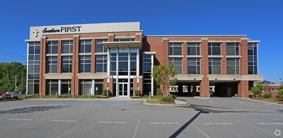 190 Knox Abbott Dr, Cayce, SC à louer - Photo principale - Image 1 de 16