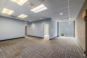 210 E Trade St, Charlotte, NC for lease Interior Photo- Image 2 of 7