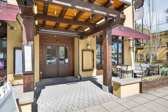 645 NE 3rd St, McMinnville, OR for lease Building Photo- Image 2 of 12