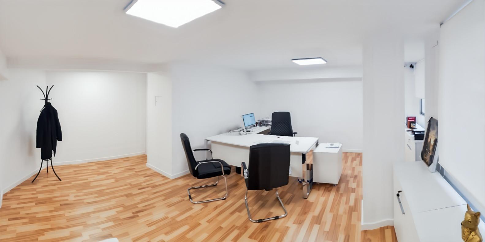 Office in Palma for lease Interior Photo- Image 1 of 8