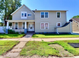 Plus de détails pour 335 W 6th St, Fremont, NE - Multi-résidentiel à vendre