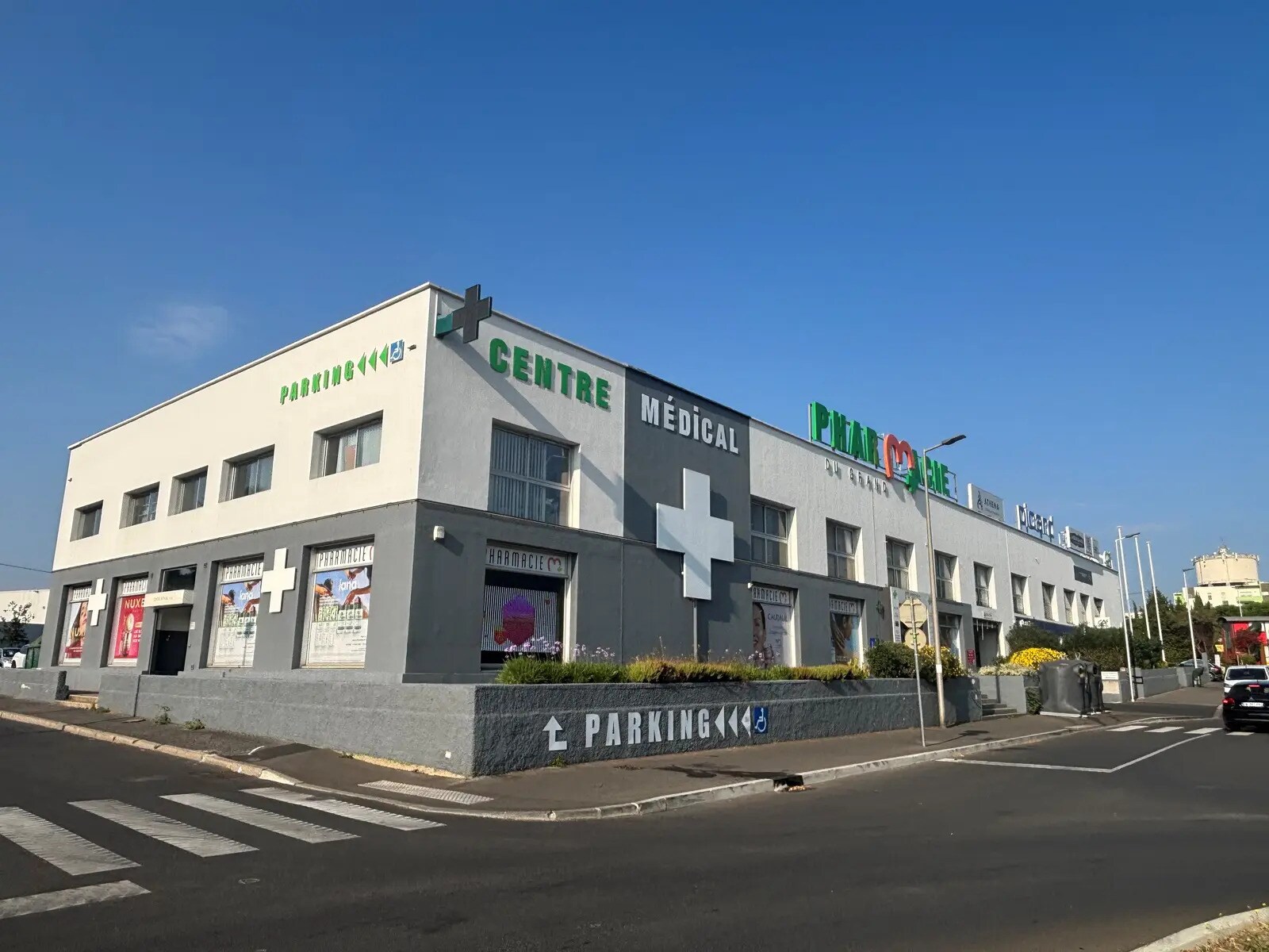 Retail in Montpellier for lease Building Photo- Image 1 of 7