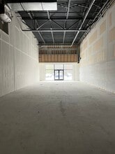 1324 Bald Hill Rd, Warwick, RI à louer Photo intérieure- Image 2 de 2