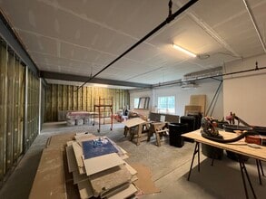 118 Portsmouth Ave, Stratham, NH for lease Interior Photo- Image 2 of 2