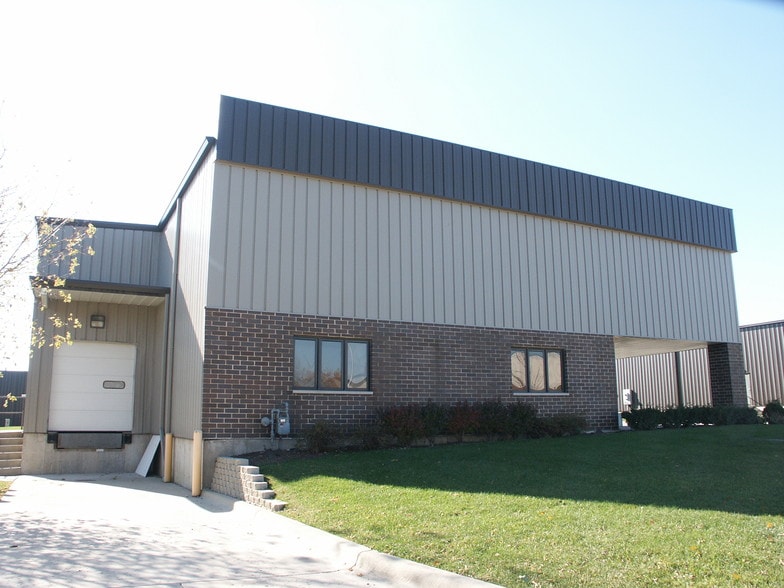345 Production Dr, South Elgin, IL à vendre - Autre - Image 2 de 12