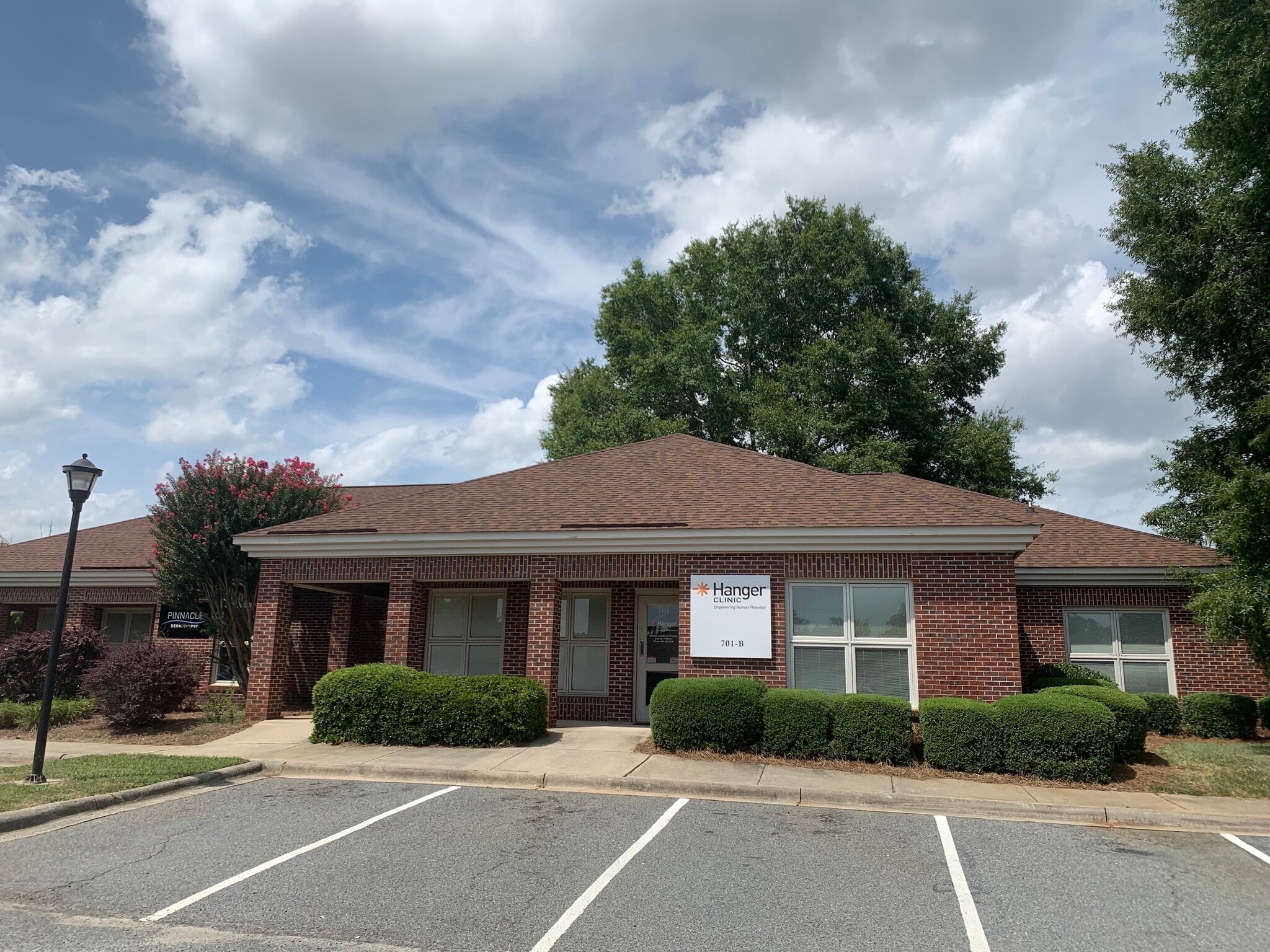 701 E Roosevelt Blvd, Monroe, NC for lease Primary Photo- Image 1 of 6