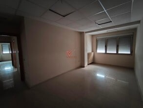 Office in Cuenca, Cuenca for lease Interior Photo- Image 1 of 8