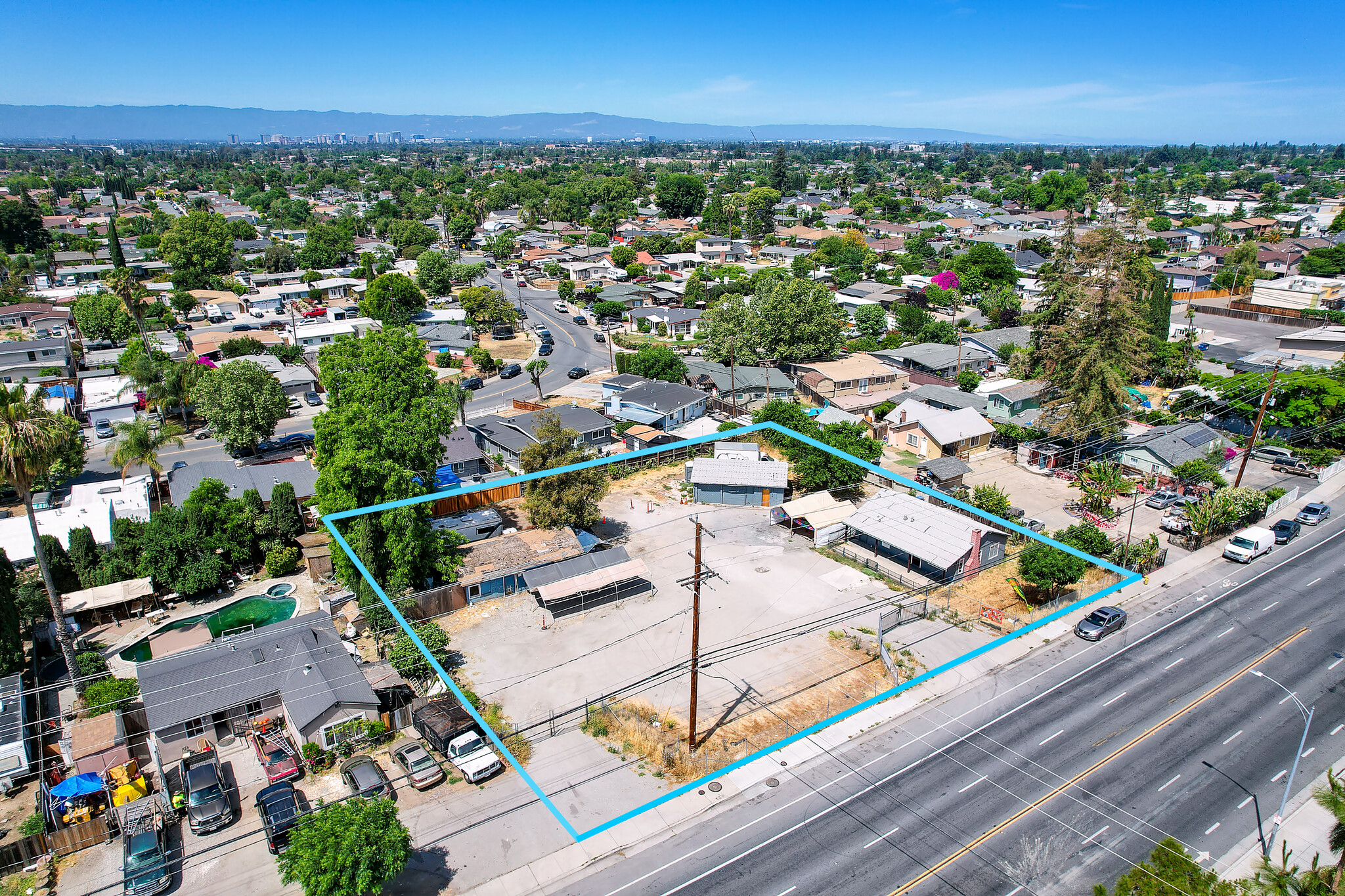 1005 S White Rd, San Jose, CA à vendre Photo du bâtiment- Image 1 de 1