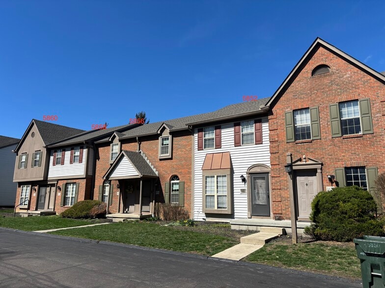 5913 Shadow Lake Cir, Columbus, OH à vendre - Photo du bâtiment - Image 3 de 49