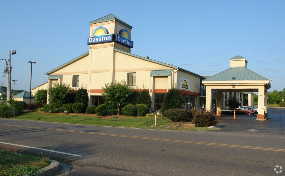 875 Riverview Rd, Rock Hill, SC à vendre - Photo du bâtiment - Image 3 de 6