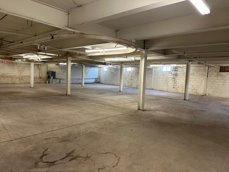 115 6th St, Upland, PA à louer - Photo du bâtiment - Image 2 de 9