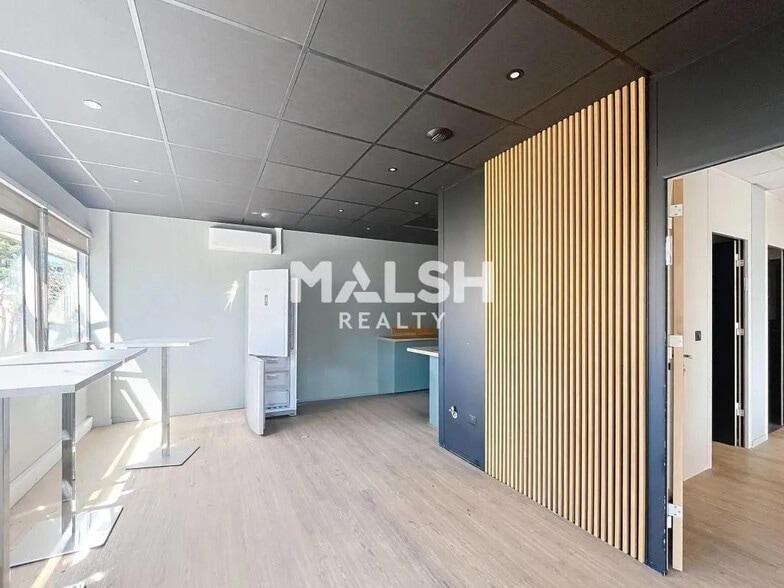 Bureau dans Bron à louer - Photo intérieure - Image 3 de 14