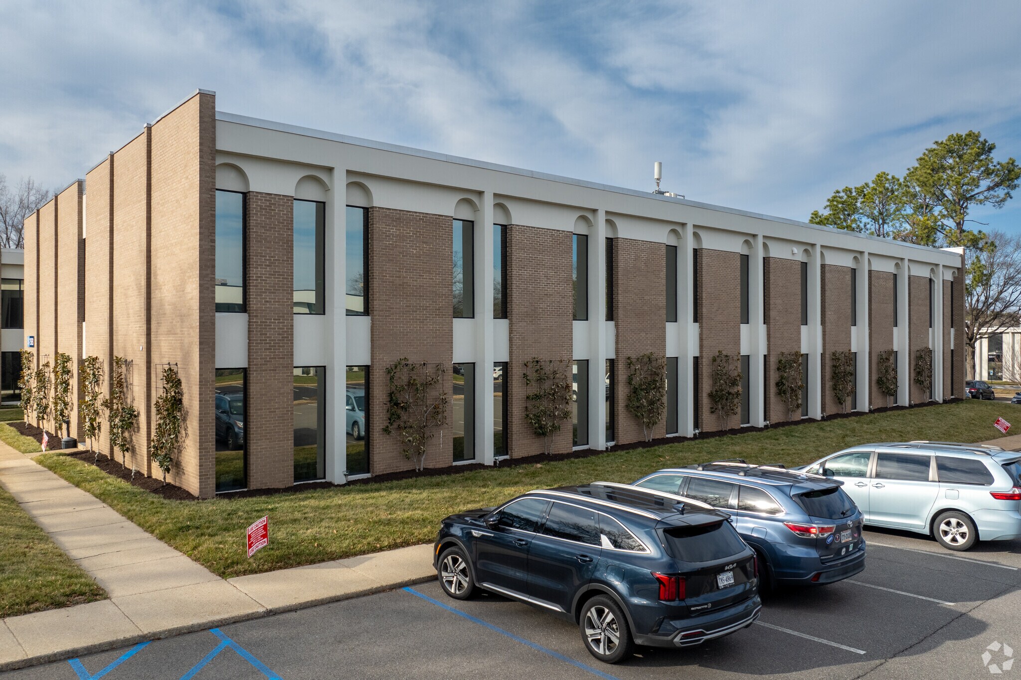8001 Franklin Farms Dr, Richmond, VA for lease Primary Photo- Image 1 of 7