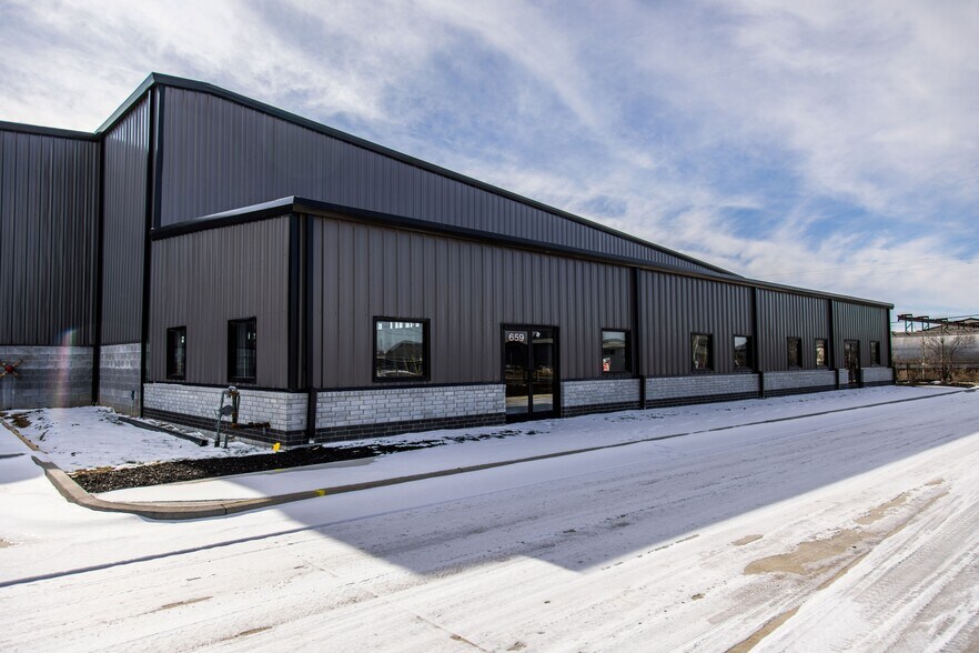 659 E Randall Wobbe Ln, Springdale, AR à louer - Photo du bâtiment - Image 2 de 12