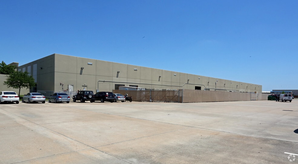 5365 W Sam Houston Pky N, Houston, TX for lease - Building Photo - Image 2 of 7