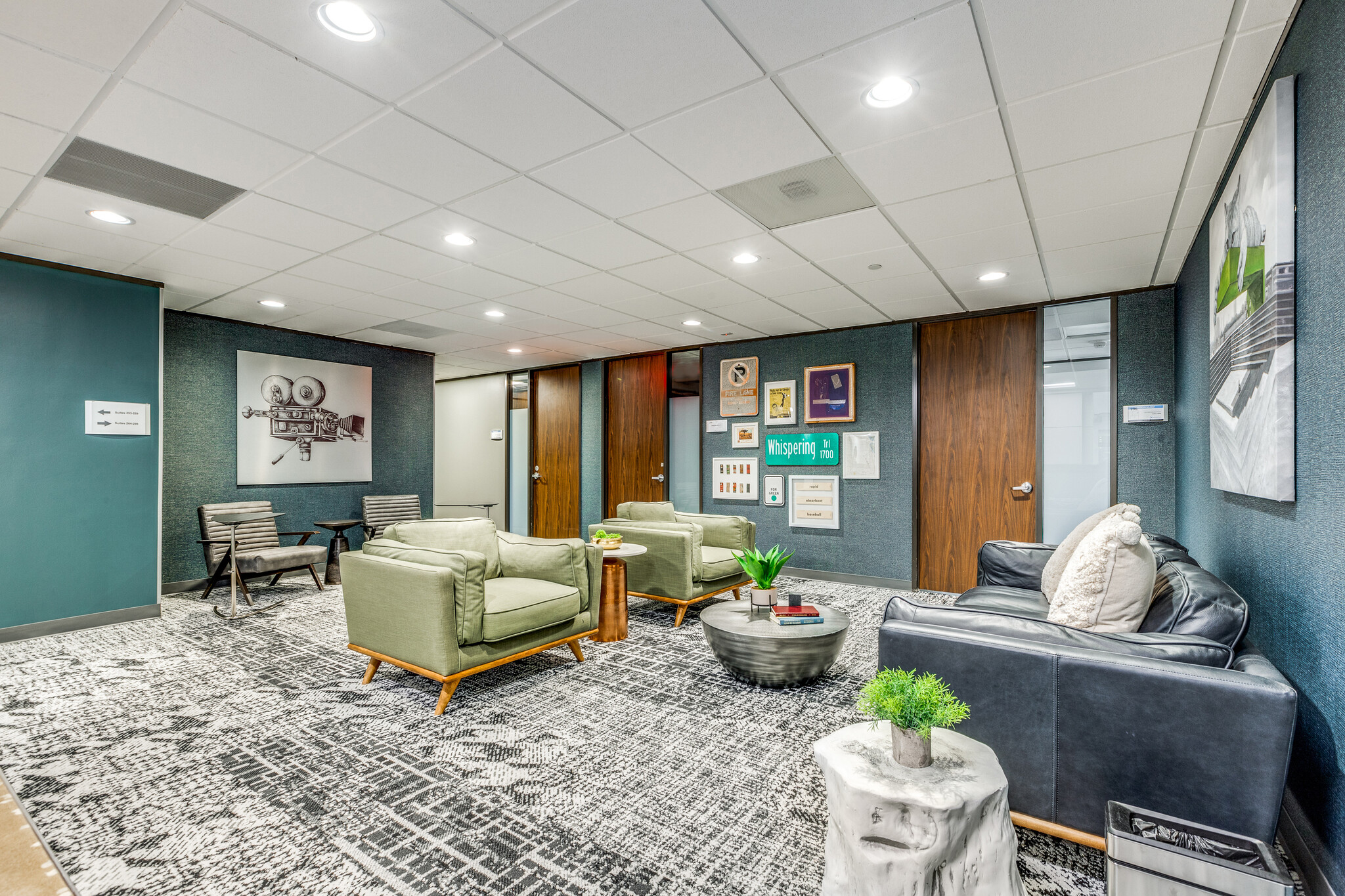 7324 Southwest Fwy, Houston, TX for lease Primary Photo- Image 1 of 8