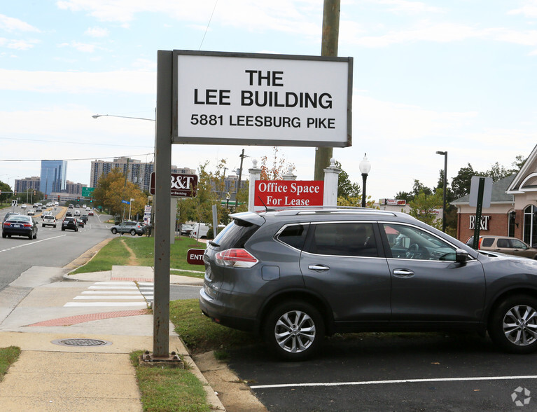 5881 Leesburg Pike, Falls Church, VA for lease - Building Photo - Image 2 of 5