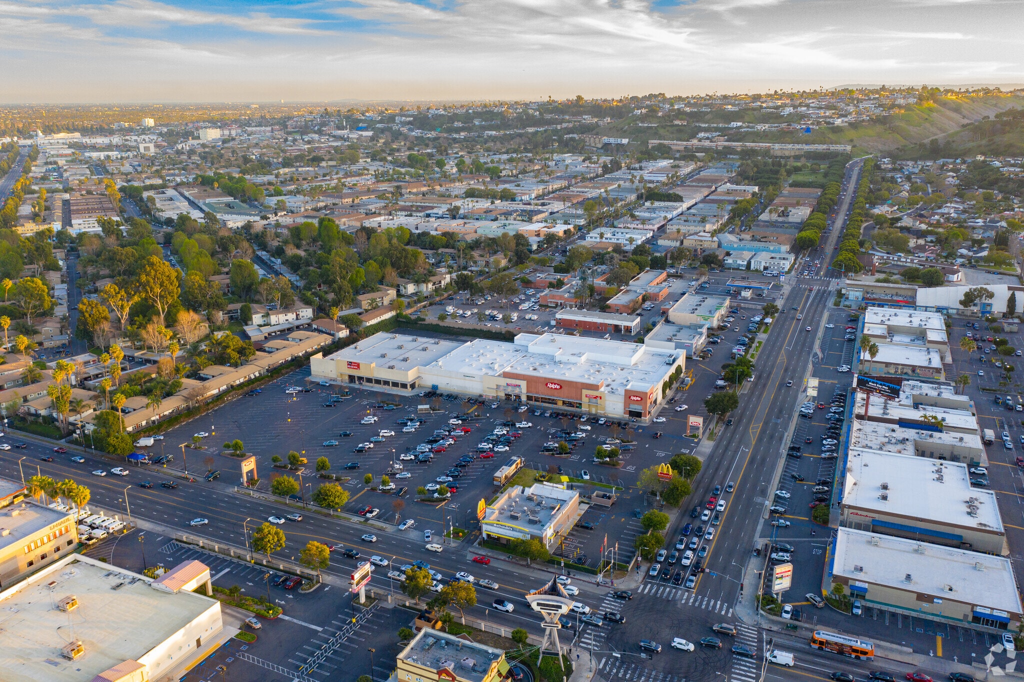 3535-3555 La Brea Ave, Los Angeles, CA for lease Primary Photo- Image 1 of 4