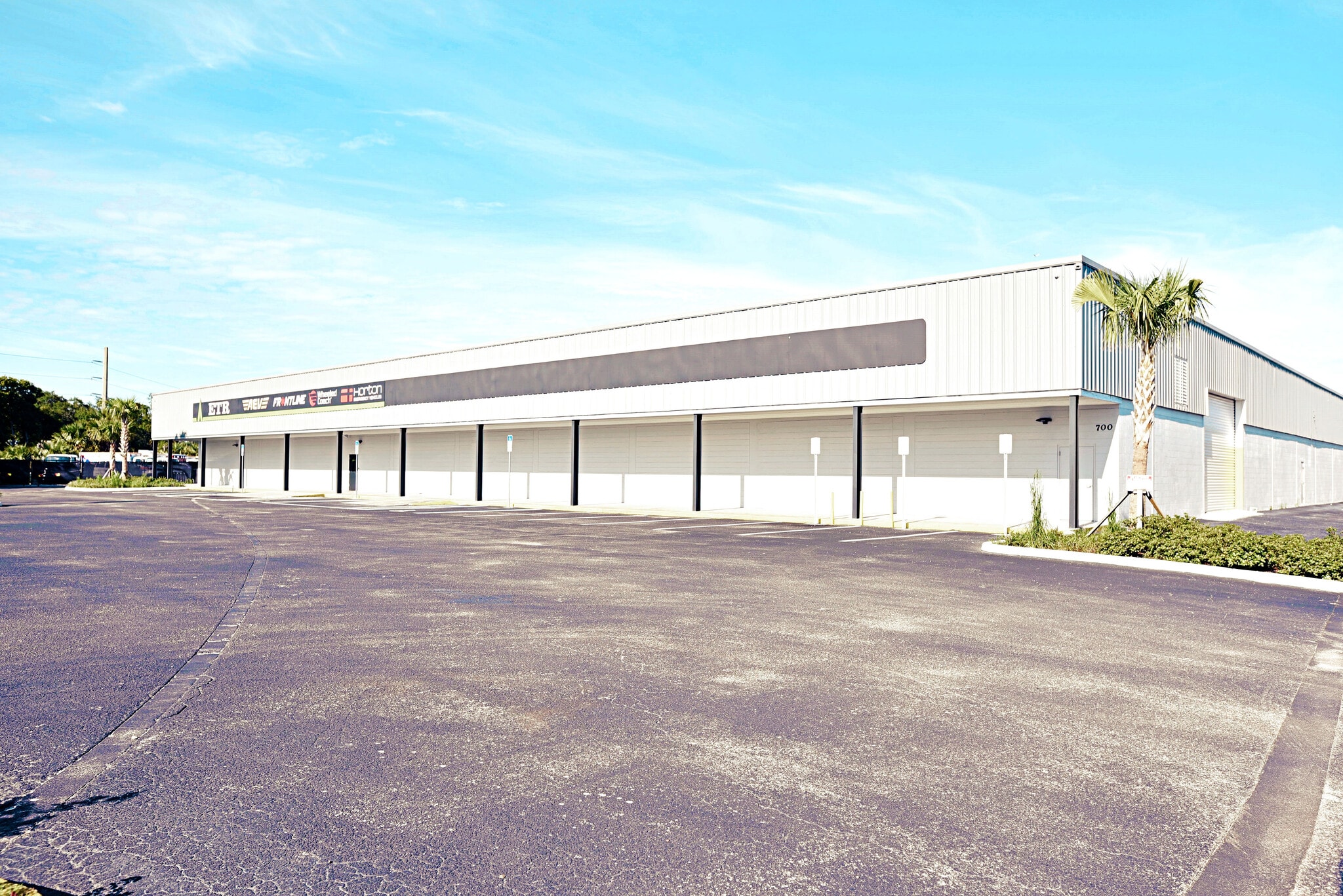700 S French Ave, Sanford, FL for lease Primary Photo- Image 1 of 5