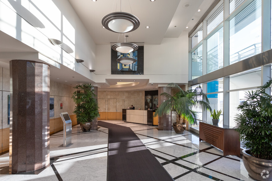 999 Canada Pl, Vancouver, BC for lease - Lobby - Image 3 of 7