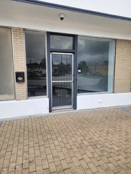 3142-3148 Beach Blvd, Jacksonville, FL à louer - Photo du bâtiment - Image 2 de 4