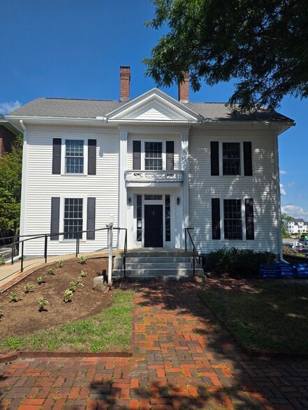 8 Centre St, Concord, NH for lease - Building Photo - Image 2 of 25
