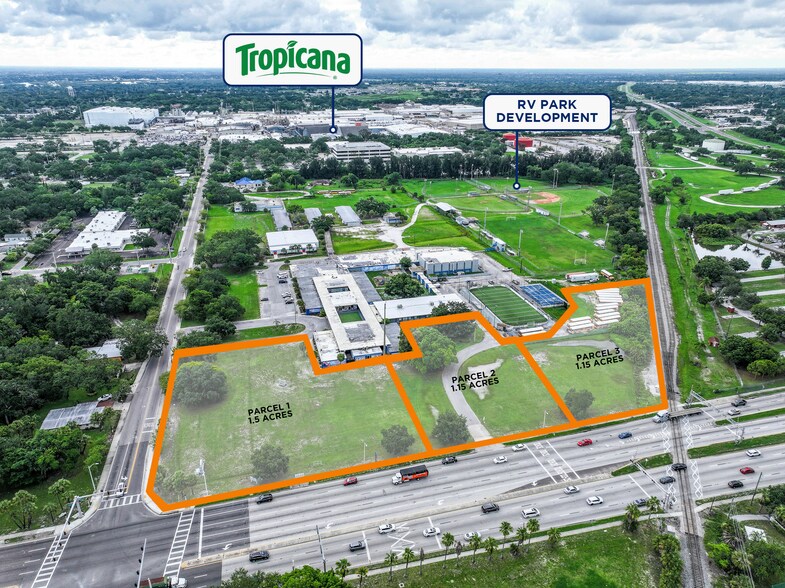 202 13th Ave E, Bradenton, FL à vendre - Photo du bâtiment - Image 1 de 3