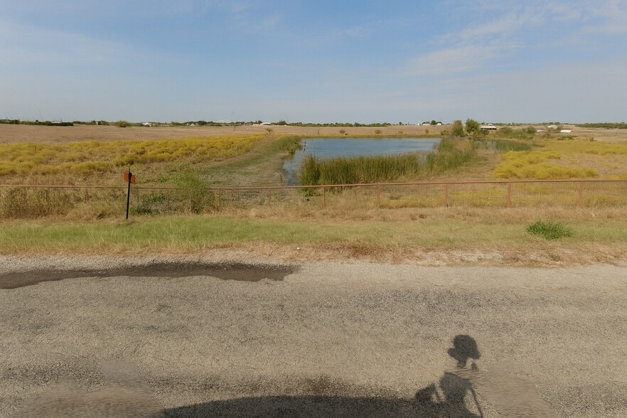 600 County Road 405, Taylor, TX for sale - Building Photo - Image 3 of 17