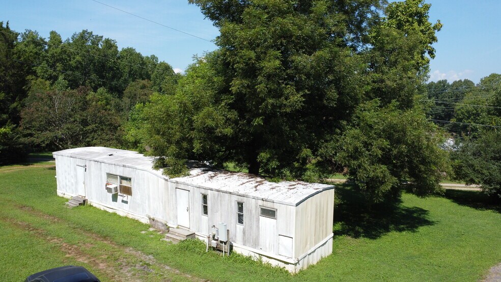 3686 Cook Rd, Valdese, NC à vendre - Photo du bâtiment - Image 3 de 8