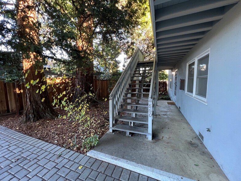 860 Park Dr, Mountain View, CA for sale - Building Photo - Image 3 of 15