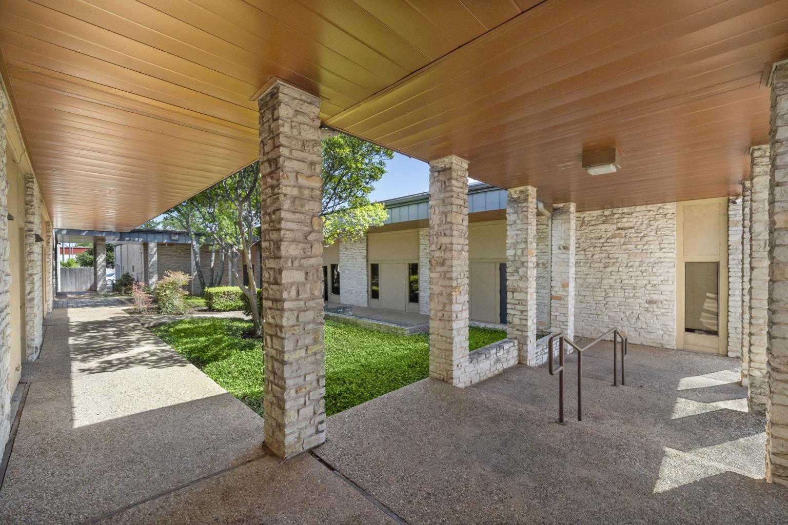 4419 Frontier Trl, Austin, TX à louer Photo du bâtiment- Image 1 de 11