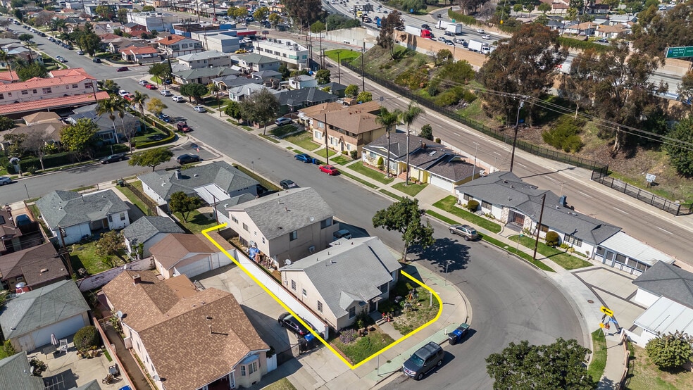 231 Blackshear Ave, East Los Angeles, CA à vendre - Photo du bâtiment - Image 3 de 12