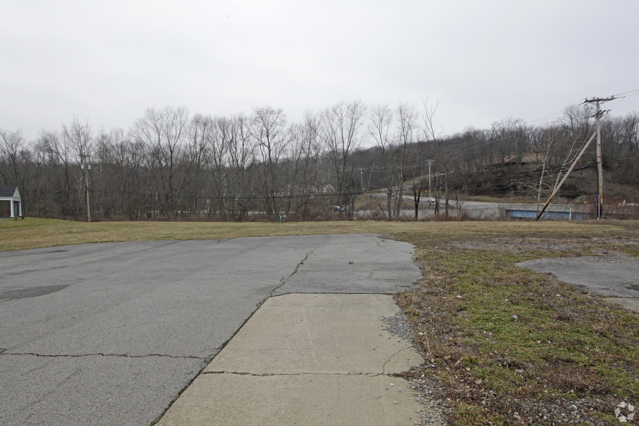 925 Green Garden Rd, Aliquippa, PA for sale Primary Photo- Image 1 of 4