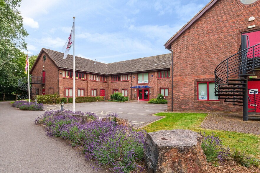 Bindon Rd, Taunton à vendre - Photo du bâtiment - Image 2 de 17