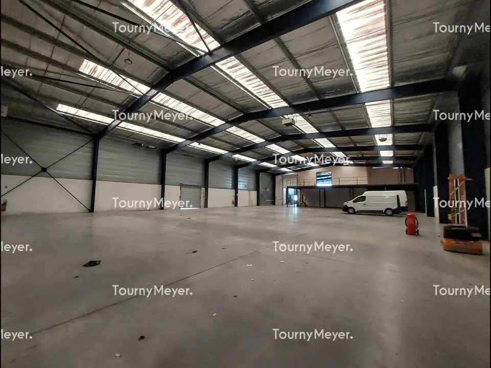 Office in Ramonville-Saint-Agne for lease Interior Photo- Image 1 of 5