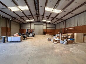 8780 S Anchor Ave, Orange Cove, CA for lease Interior Photo- Image 2 of 13