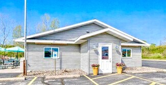 Plus de détails pour 2630 School Ln, Suamico, WI - Commerce de détail à vendre