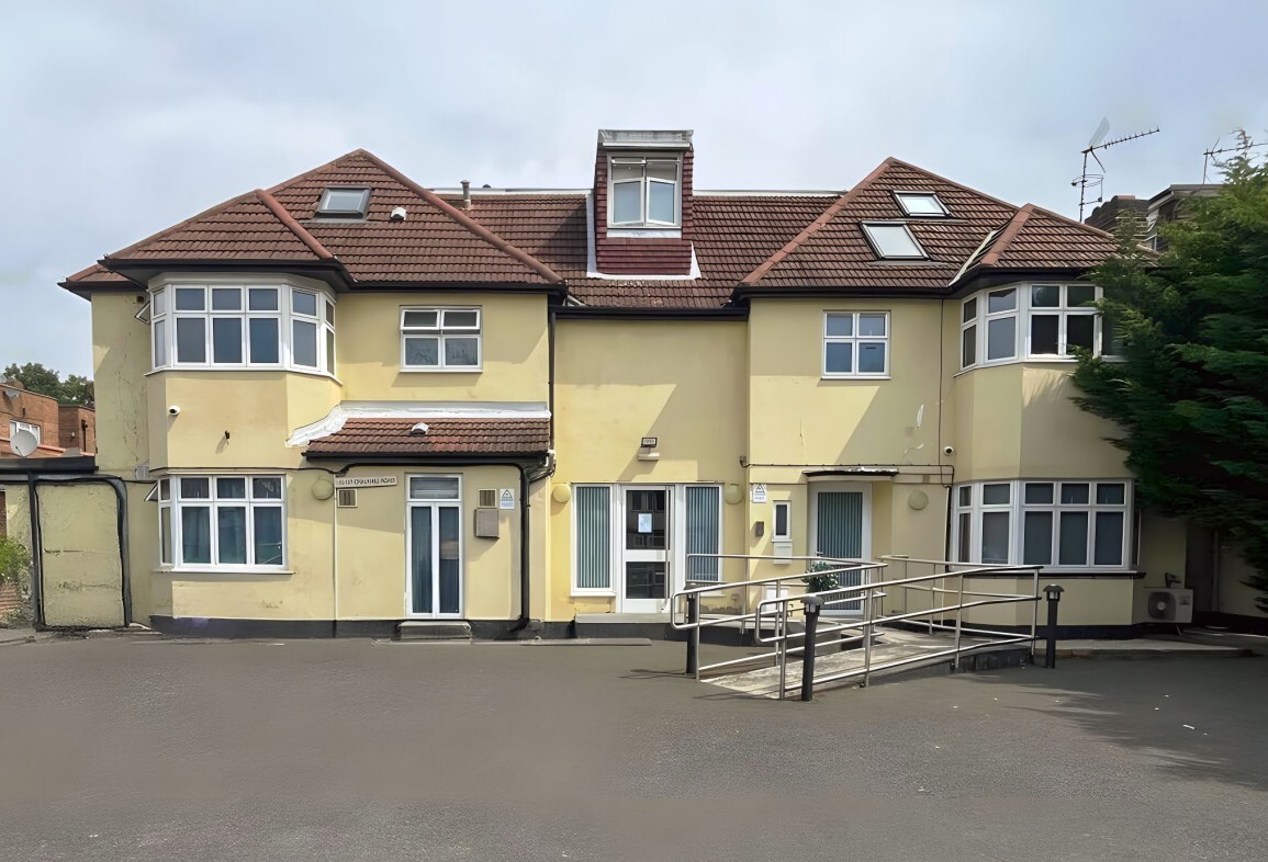 125-127 Chalkhill Rd, Wembley for sale Primary Photo- Image 1 of 4