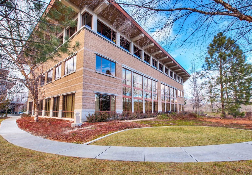 412 E Parkcenter Blvd, Boise, ID à louer - Photo du bâtiment - Image 3 de 25